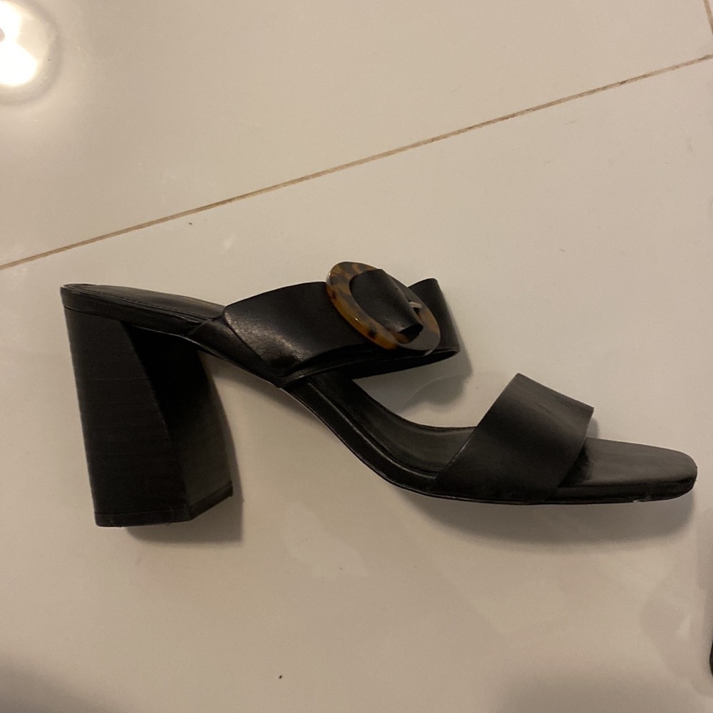 Worn Once. - image 3